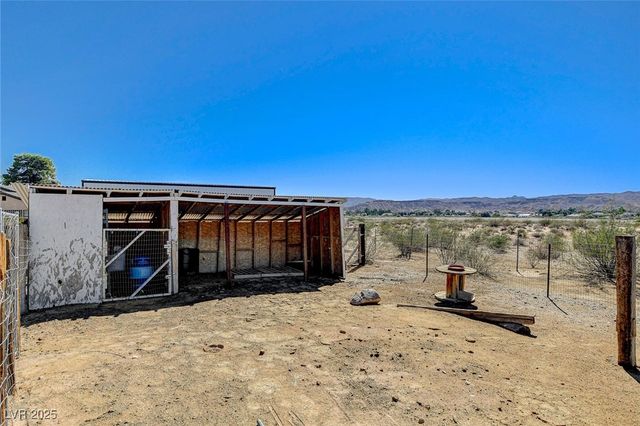 985 Hinckley Avenue, Logandale, NV 89021