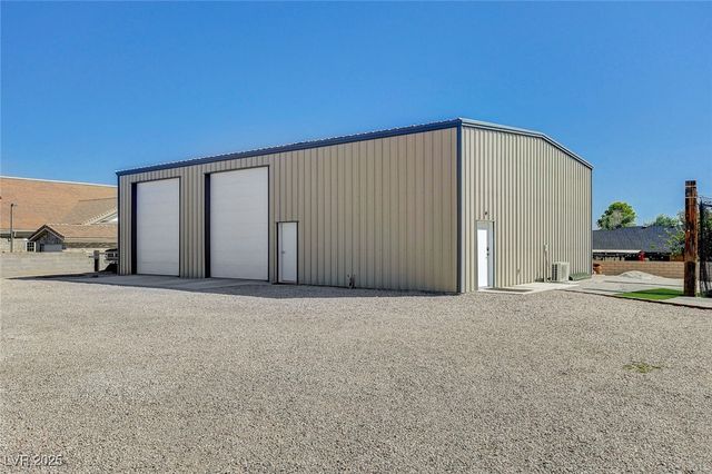 985 Hinckley Avenue, Logandale, NV 89021