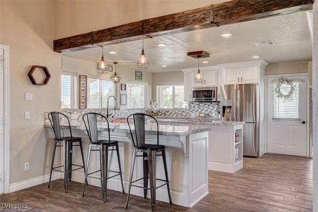 985 Hinckley Avenue, Logandale, NV 89021