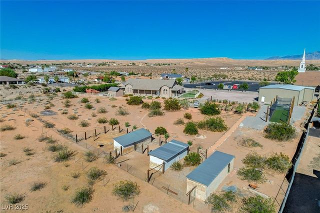 985 Hinckley Avenue, Logandale, NV 89021