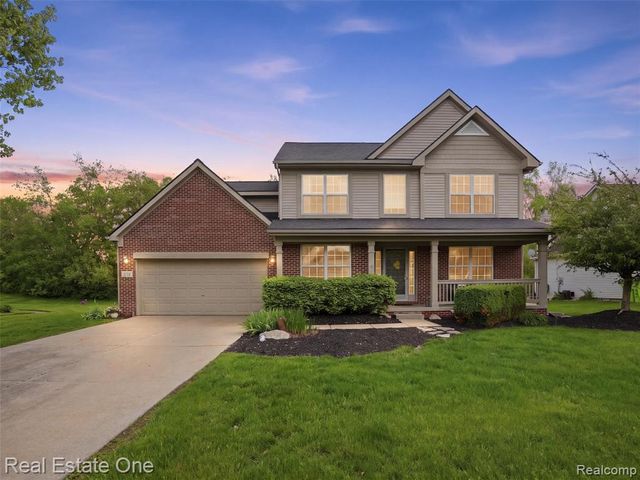 1786 Four Seasons Drive, Howell, MI 48843