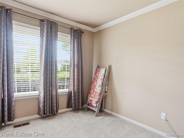 1786 Four Seasons Drive, Howell, MI 48843