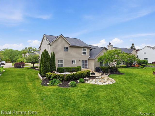 1786 Four Seasons Drive, Howell, MI 48843