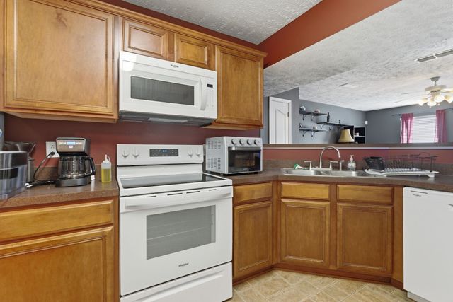 2039 Victory Gallop Ln, Murfreesboro, TN 37128