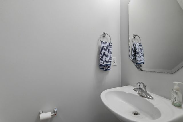 2039 Victory Gallop Ln, Murfreesboro, TN 37128