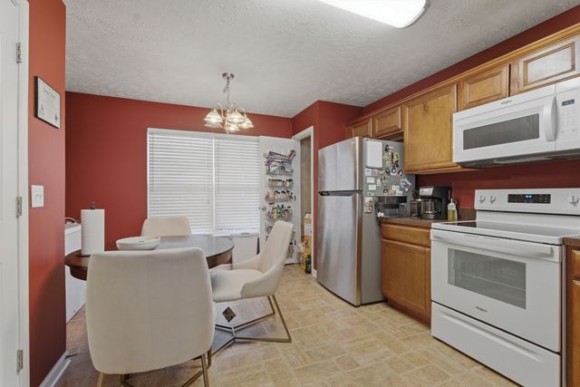 2039 Victory Gallop Ln, Murfreesboro, TN 37128