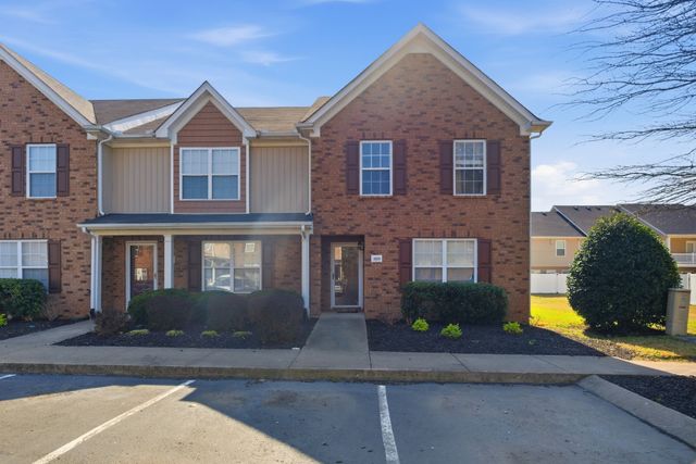 2039 Victory Gallop Ln, Murfreesboro, TN 37128
