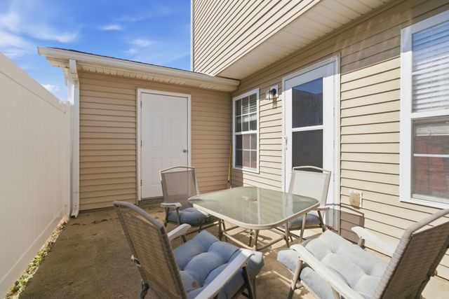 2039 Victory Gallop Ln, Murfreesboro, TN 37128