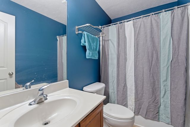 2039 Victory Gallop Ln, Murfreesboro, TN 37128