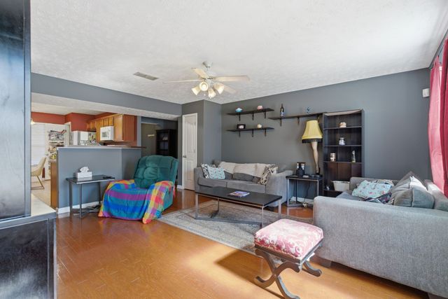 2039 Victory Gallop Ln, Murfreesboro, TN 37128