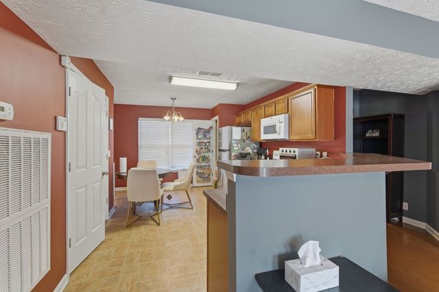 2039 Victory Gallop Ln, Murfreesboro, TN 37128