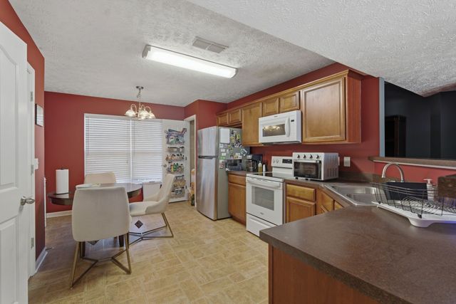 2039 Victory Gallop Ln, Murfreesboro, TN 37128