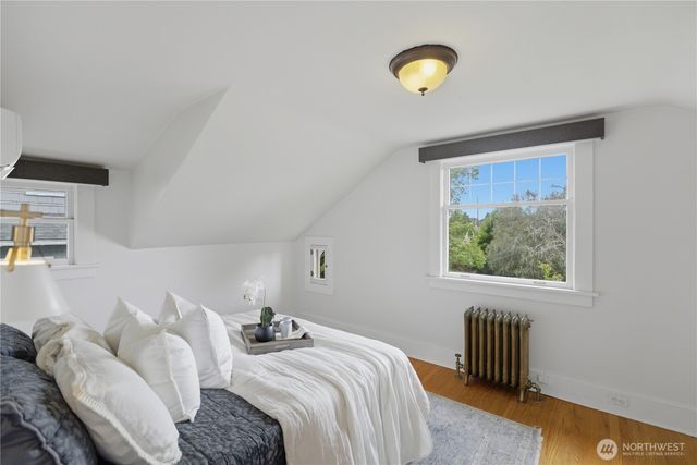 2412 2nd Avenue W, Seattle, WA 98119