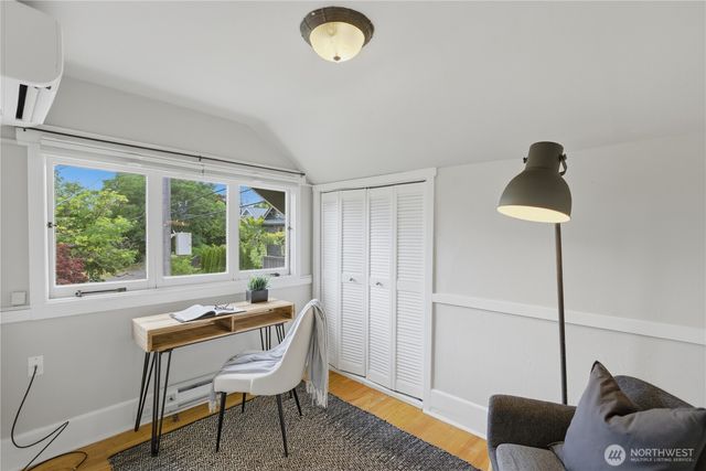 2412 2nd Avenue W, Seattle, WA 98119