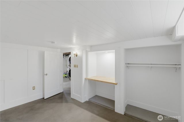 2412 2nd Avenue W, Seattle, WA 98119
