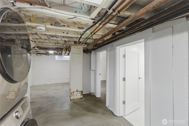 2412 2nd Avenue W, Seattle, WA 98119