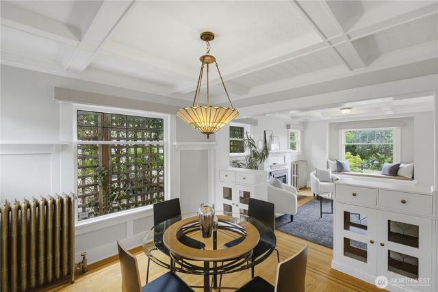2412 2nd Avenue W, Seattle, WA 98119