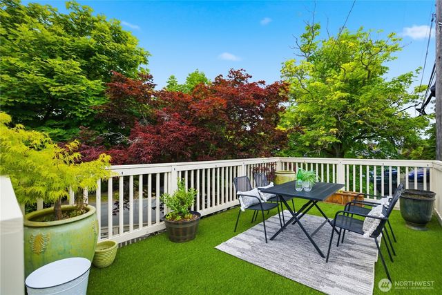 2412 2nd Avenue W, Seattle, WA 98119