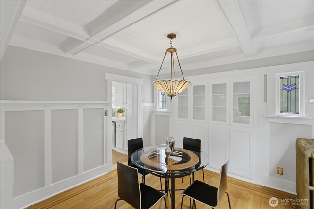 2412 2nd Avenue W, Seattle, WA 98119