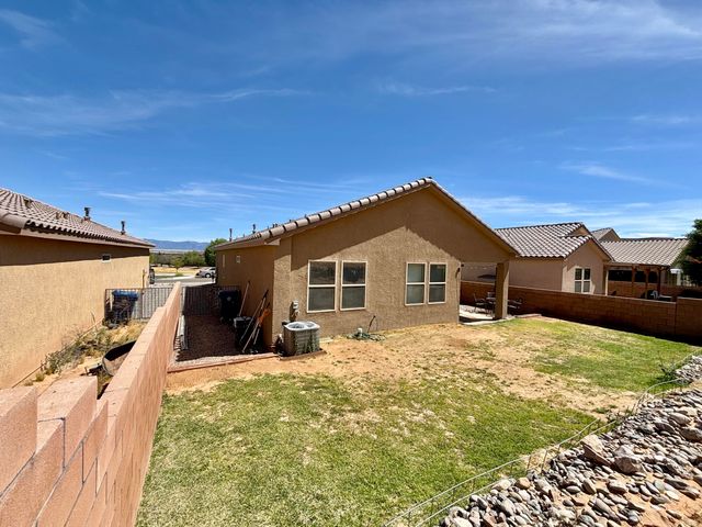 1741 NICHO Court NW, Los Lunas, NM 87031