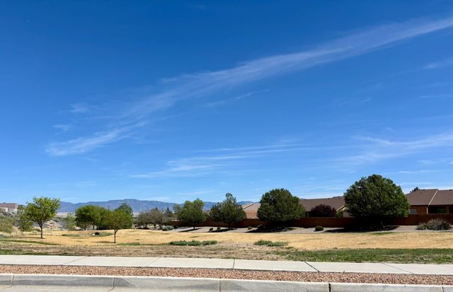 1741 NICHO Court NW, Los Lunas, NM 87031