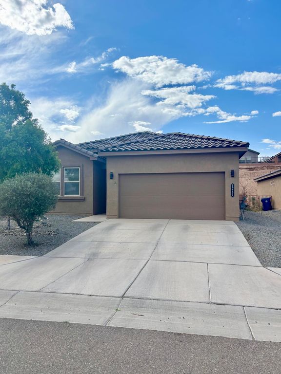 1741 NICHO Court NW, Los Lunas, NM 87031