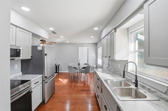 1103 NE 4TH AVENUE, Williston, FL 32696