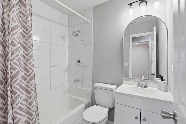 1103 NE 4TH AVENUE, Williston, FL 32696