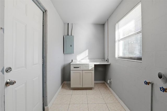 1103 NE 4TH AVENUE, Williston, FL 32696