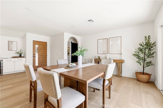9458 Ruffner Avenue, Northridge, CA 91343