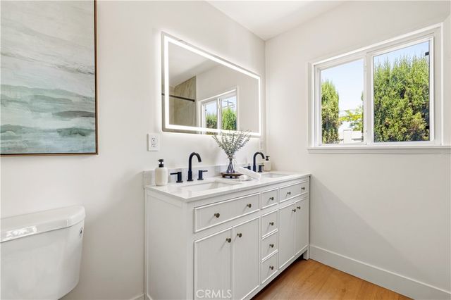 9458 Ruffner Avenue, Northridge, CA 91343