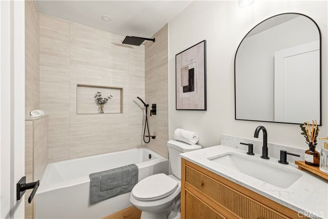 9458 Ruffner Avenue, Northridge, CA 91343