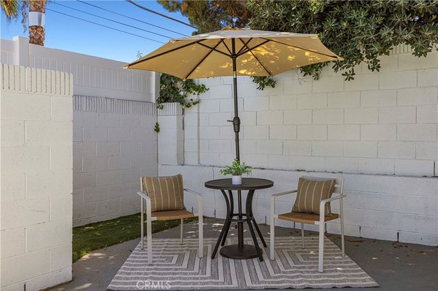 9458 Ruffner Avenue, Northridge, CA 91343