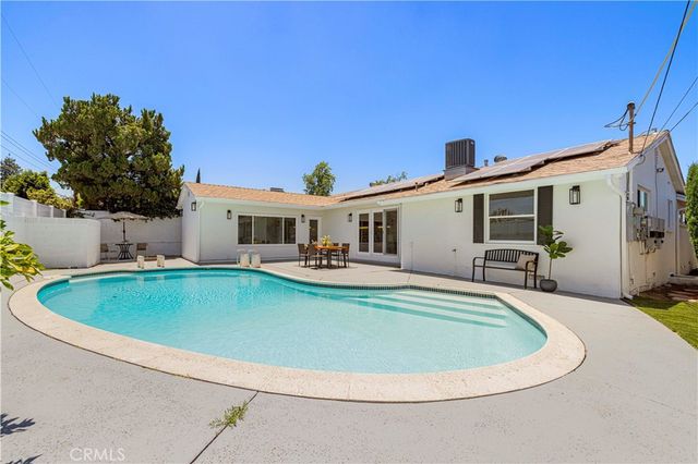 9458 Ruffner Avenue, Northridge, CA 91343