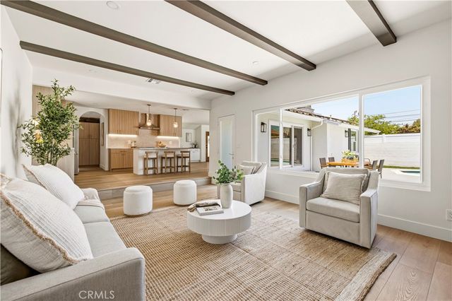 9458 Ruffner Avenue, Northridge, CA 91343