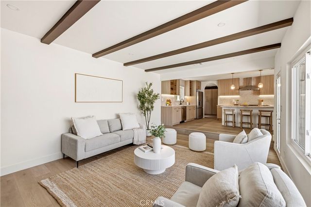9458 Ruffner Avenue, Northridge, CA 91343