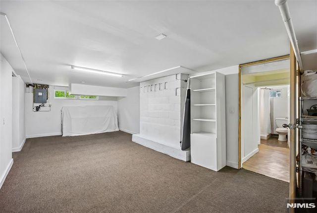 57 Oldis Street, Rochelle Park, NJ 07662