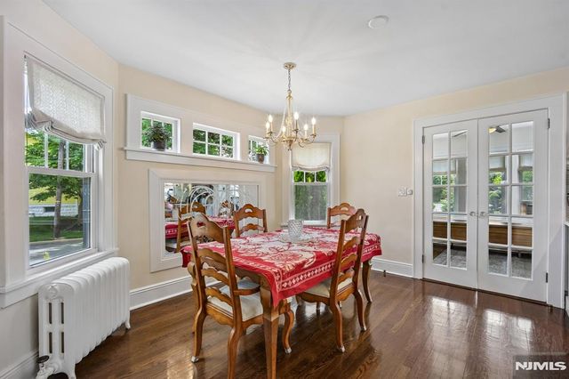 57 Oldis Street, Rochelle Park, NJ 07662