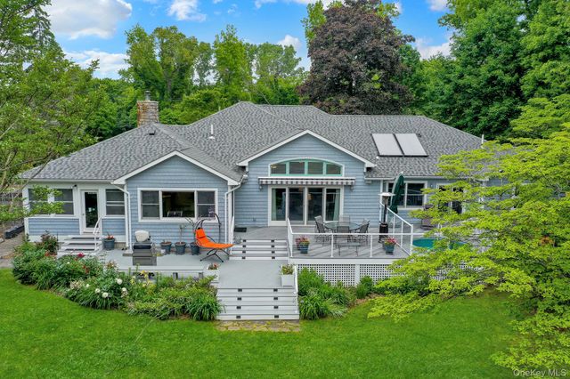 71 Dyke Road, Setauket, NY 11733