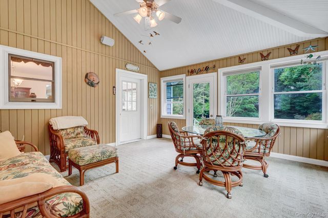 71 Dyke Road, Setauket, NY 11733