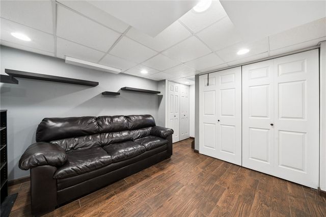 711 Jane St, Plum Boro, PA 15239