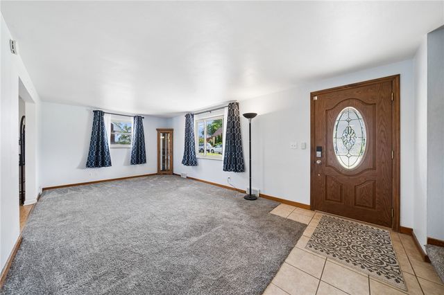 711 Jane St, Plum Boro, PA 15239