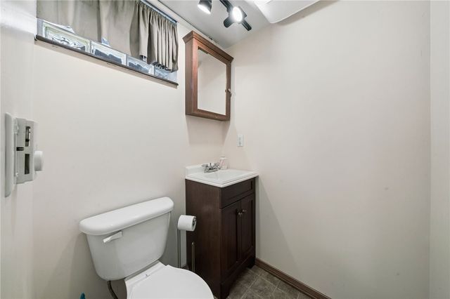 711 Jane St, Plum Boro, PA 15239