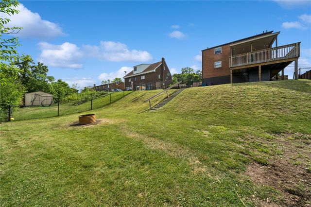 711 Jane St, Plum Boro, PA 15239
