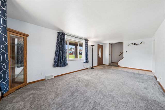711 Jane St, Plum Boro, PA 15239