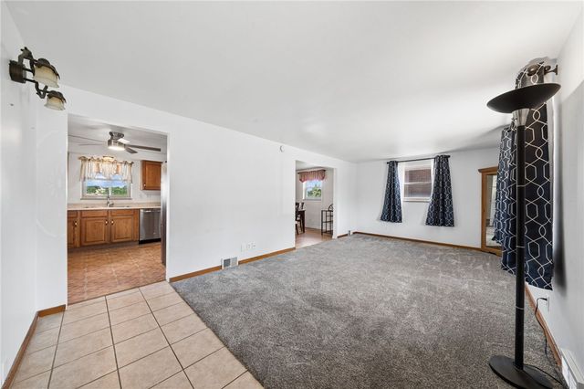 711 Jane St, Plum Boro, PA 15239