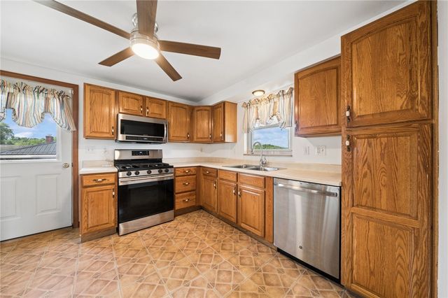 711 Jane St, Plum Boro, PA 15239