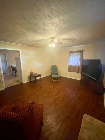 101 Shaw Street N, Lafayette, GA 30728