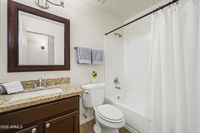 7453 E KNOWLES Avenue, Mesa, AZ 85209
