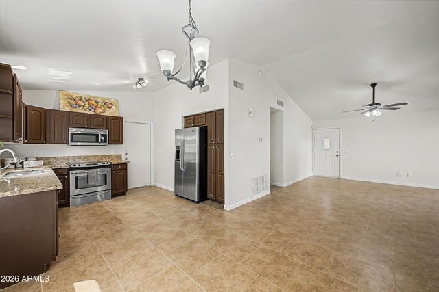 7453 E KNOWLES Avenue, Mesa, AZ 85209